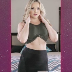 I'm the hot housewife