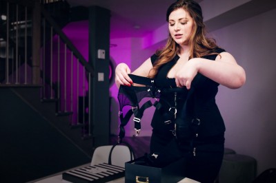 Estella Bathory Returns to Shape of Beauty for a 2nd Hypnotic Scene