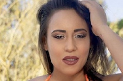 Carmela Clutch Ready to Rock Tampa for 2nd Year in a Row at NightMoves Awards Weekend