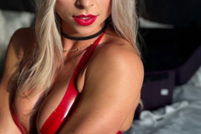 Tiffani Time WINS Her 1st Industry Award