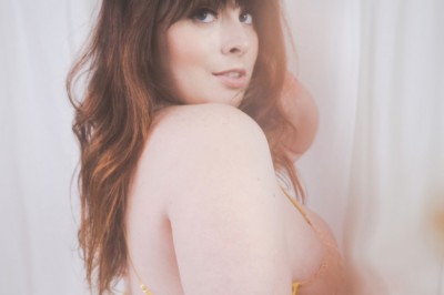 Bea York Ready to Rock the Vivid Radio Airwaves Tomorrow