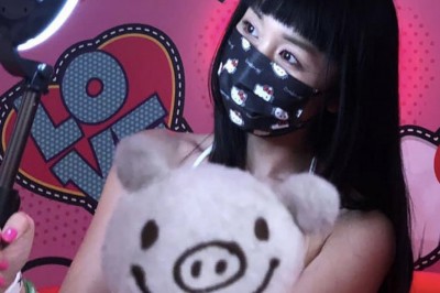 Marica Hase & Trusty Sidekick Buusan Win 2 Awards at 2022 Bazowie! Awards