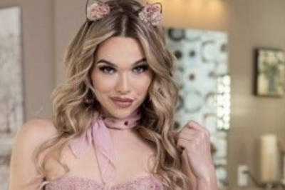 Emma Rose Scores Top AVN Awards Noms as a Performer & for Scene Work